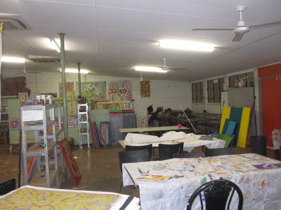 Lajamanu, July 2011 / Inside Warnayaka Arts Centre / Barbara Glowczewski / Warnayaka Arts, Lajamanu, Central Australia