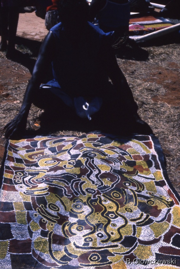 Lajamanu 1988 / Returning for Fieldwork: the acrylic painting boost / Barbara Glowczewski / Lajamanu