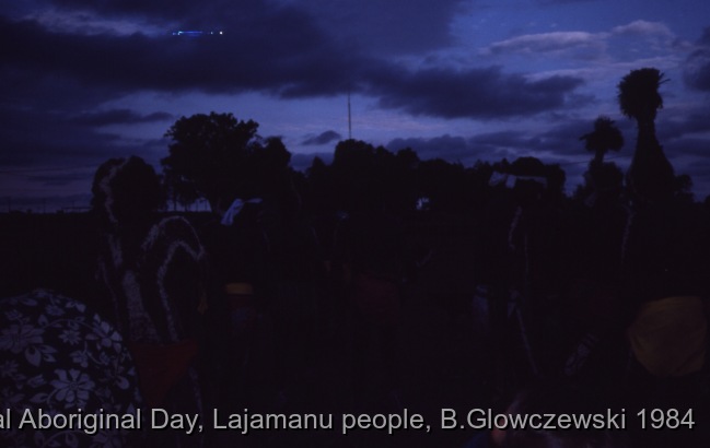 NAIDOC: National Aboriginal Day, Lajamanu and Katherine, 1984 (photos) / Men dance at night time Jurntu purlapa. Children and adults celebrate the end of School / Barbara Glowczewski / Lajamanu, Tanami Desert, Central Australia, NT