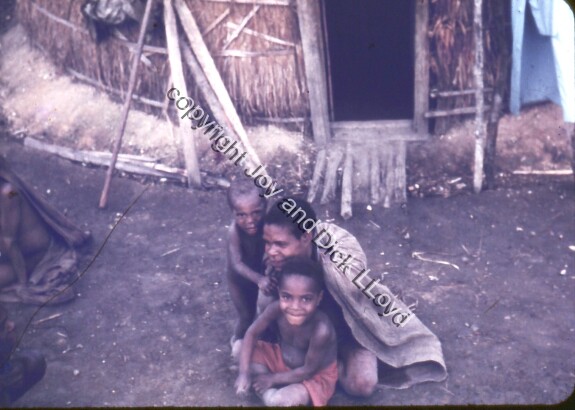 Lloyds 2005 / Wonenara / Dick and Joy Lloyd / Papua New Guinea, Wonenara
