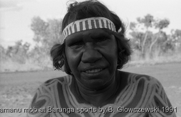 Barunga Sport / Barbara Gibson Nakamarra / Barbara Glowczewski / Barunga, Northern Territory, Australia