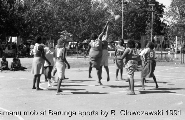 Barunga Sport / Barunga Sport / Barbara Glowczewski / Barunga, Northern Territory, Australia