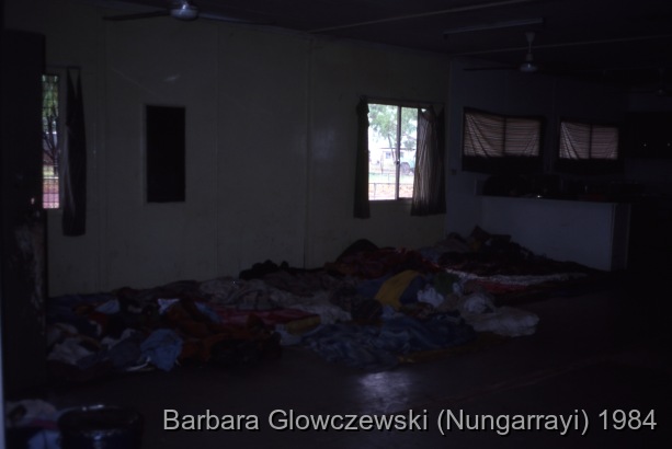 Fieldwork, Lajamanu 1984 / Inside the Nungarrayi jilimi: the anthropologist's house / Barbara Glowczewski / Lajamanu, Tanami Desert, Central Australia, NT