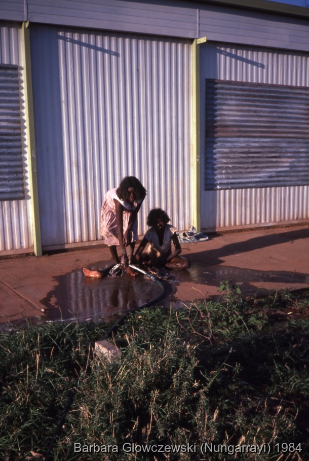 Fieldwork, Lajamanu 1984 /   / Barbara Glowczewski / Lajamanu, Tanami Desert, Central Australia, NT