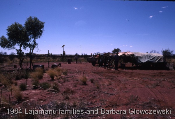 Granites 1 / Lima outstation: Traveling and camping  with the Menzies family / Barbara Glowczewski / Lima outstation, Tanami Desert, Central Australia