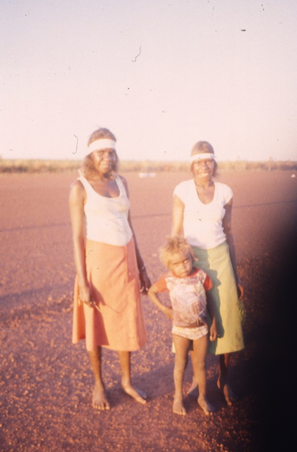 Life and youth in the Lajamanu camps 1984  / Life and youth in the Lajamanu camps 1984  / Barbara Glowczewski / Lajamanu, Central Australia
