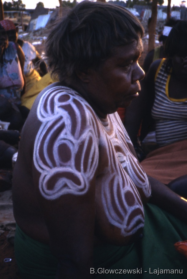 Marlulu (boys) initiation, Lajamanu / Liwirringki lizard body design  / Barbara Glowczewski / Lajamanu, Tanami Desert, Central Australia, NT
