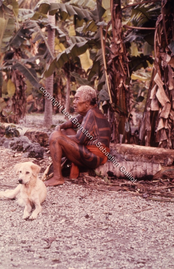 Personnes tatouées de l'île de Fais (Yap, 1977) / Rosogoy. born c. 1895. From Metarong compound
 / Bereton, Leo /  Micronesia, Federated States of/ Micronésie, États fédérés de