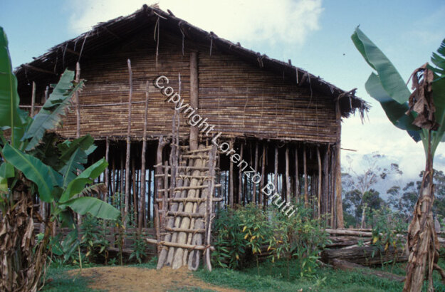 Hewa Ethnoarchitecture, Brutti Lorenzo / Hewa Ethnoarchitecture, Brutti Lorenzo / Lorenzo Brutti / Papua New Guinea