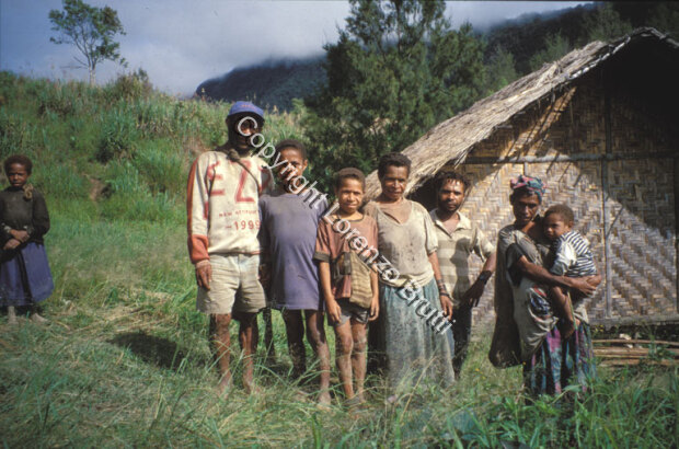 Oksapmin Portraits / Oksapmin Portraits / Lorenzo Brutti / Papua New Guinea