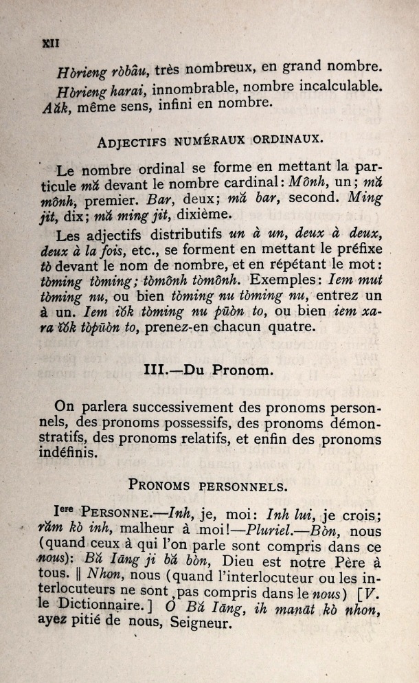 Dictionnaire Bahnar-Français, P.X. Dourisboure / notions de grammaire. partie I: 3.du pronom3.1 pronoms personnels / Dourisboure, P.X. /  Viet Nam/ Viet Nam