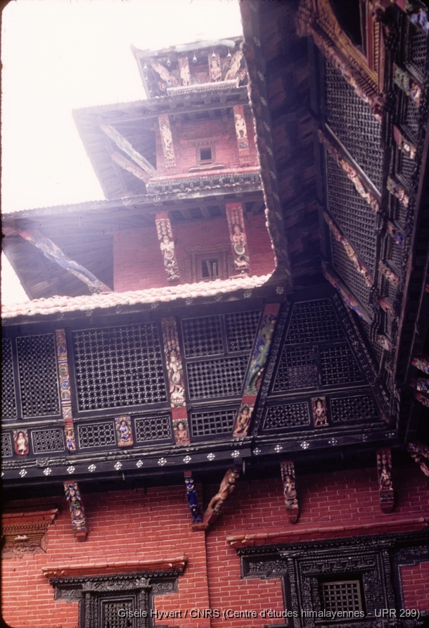 Vallée de Kathmandu c.1970 / Palais royal de Patan. Sundari chok (cour).  / Hyvert, Gisèle  / Patan (Lalitpur district), Népal 