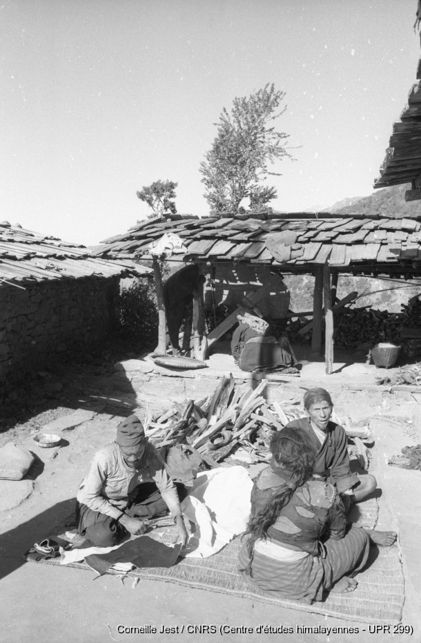 1968 : Népal (vallée de Kathmandu, Dolakha, Thak Khola) / 1968 : Népal (vallée de Kathmandu, Dolakha, Thak Khola) / Jest, Corneille /  Nepal/ Népal