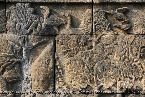 Borobudur > Galerie I > Mur inférieur : Histoire du roi Bhallatiya / Borobudur > Galerie I > Mur inférieur : Histoire du roi Bhallatiya / Dollfus, Pascale; Jacquesson, François /  Indonesia/ Indonésie