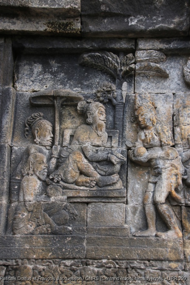 Borobudur > Galerie I > Mur supérieur : Histoire merveilleuse du Bouddha jusqu’à son premier sermon / Borobudur > Galerie I > Mur supérieur : Histoire merveilleuse du Bouddha jusqu’à son premier sermon / Jacquesson, François; Dollfus, Pascale /  Indonesia/ Indonésie