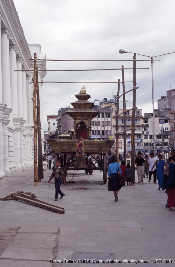 Album Indra Jatra (1974-2005) / Indra Jatra : char de la Kumari 
  / Toffin, Gérard  / Kathmandu (Kathmandu district), Népal