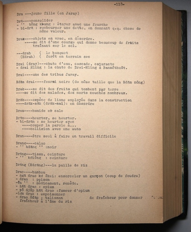 Dictionnaire rhadé-français par Davias-Baudrit / lettre D: lettre DR / Davias-Baudrit M.E.P, Jean-René /  Viet Nam/ Viet Nam