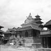 Temple à coupole sur la rue principale du Kwachhen tol, près de la place Taumadhi. 