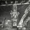 Aisselier du temple de Kileshwar Mahadev dans l'enceinte du temple de Changu Narayan.