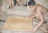 Artisanat Tamang. Fabrication d'une natte imperméable