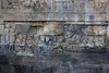 Borobudur > Galerie I > Mur inférieur : Histoire du roi des Shibi > la pesée de la chair