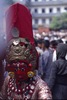 Indra Jatra : cérémonie d'érection du mât (1er jour, astrologiquement daté). A cette occasion, toutes les troupes de danses sont présentes
 