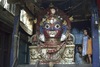 Indra Jatra : petit autel temporaire à Bhairav, près de Svet Bhairav à Hanuman Dhoka