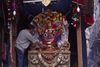 Indra Jatra : petit autel temporaire à Bhairav, près de Svet Bhairav à Hanuman Dhoka