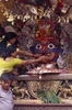 Indra Jatra : petit autel temporaire à Bhairav, près de Svet Bhairav à Hanuman Dhoka 
 