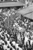 Indra Jatra : procession accompagnant le départ du char de la Kumari (2e jour), militaires